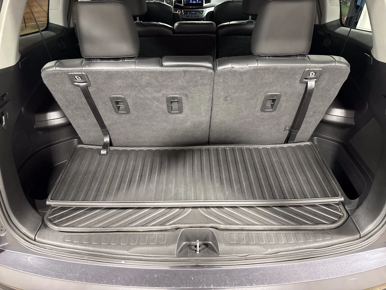 Used 2018 Modern Steel Metallic Honda EX-L image 24
