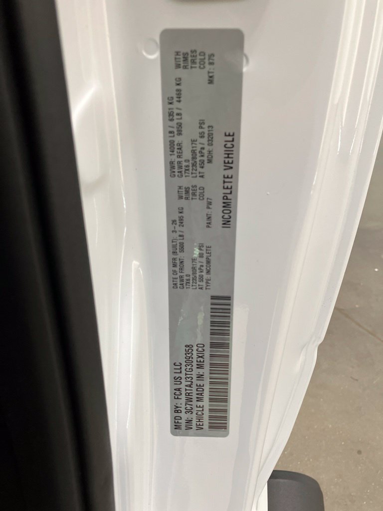 New 2026 Bright White Clear-Coat Exterior Paint RAM Tradesman image 29