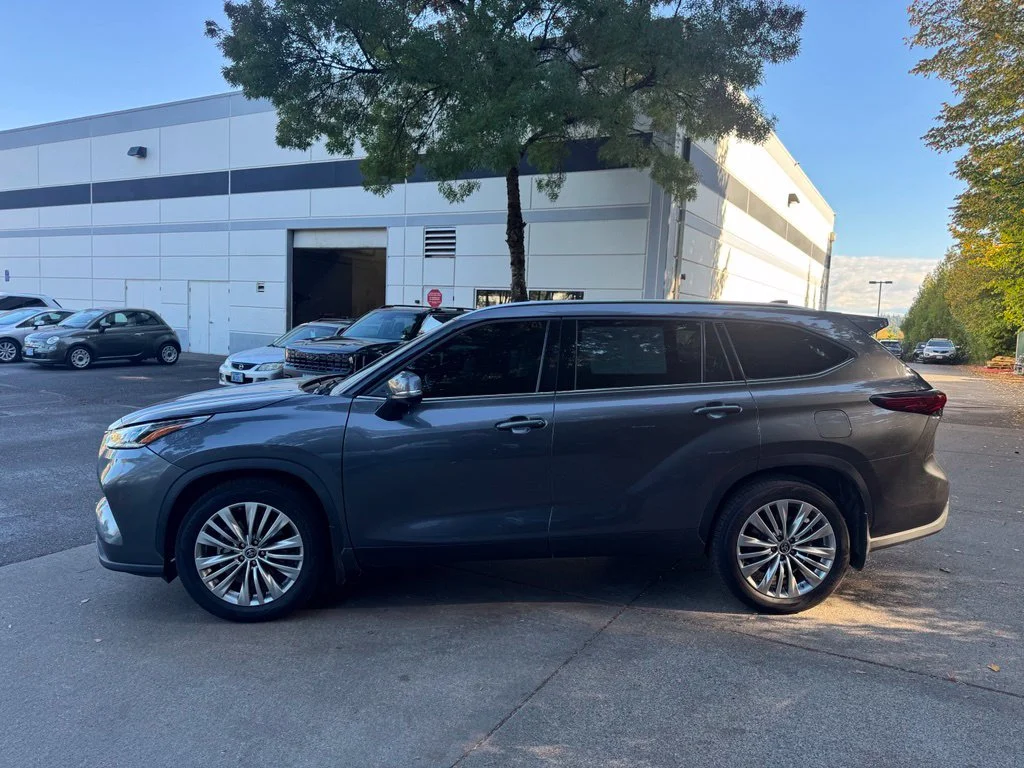 2022 Toyota Highlander Platinum - Photo 13