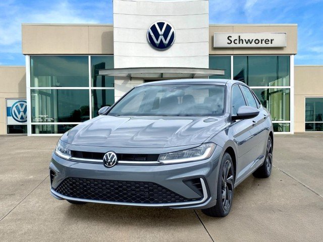 New 2027 Platinum Gray Metallic Volkswagen SE image 2