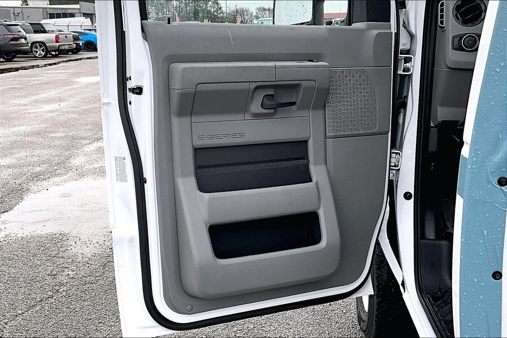 New 2025 Ford E-450SD Base