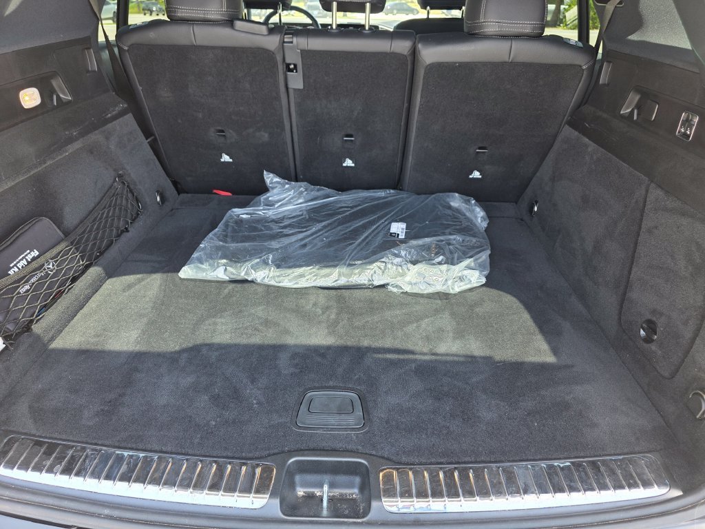 New 2026 Obsidian Black Metallic Mercedes-Benz GLE 350 image 59