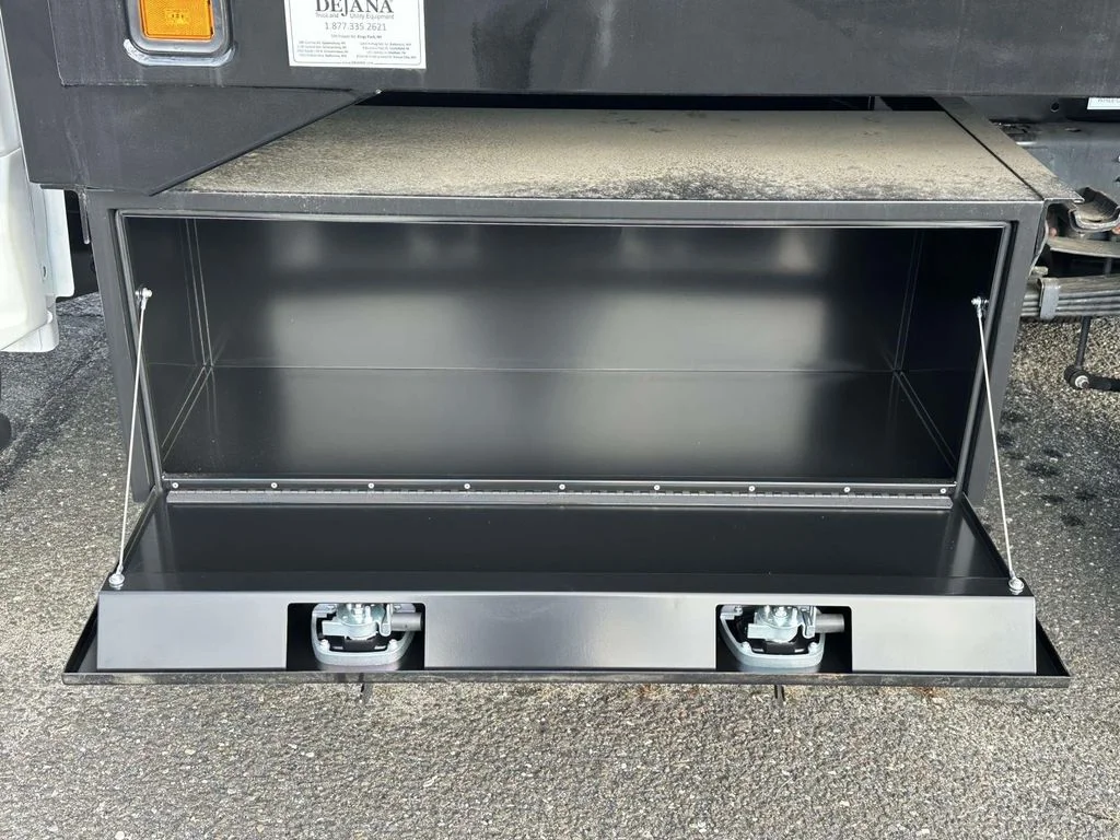 New 2024 Oxford White Ford F-350® XL image 11