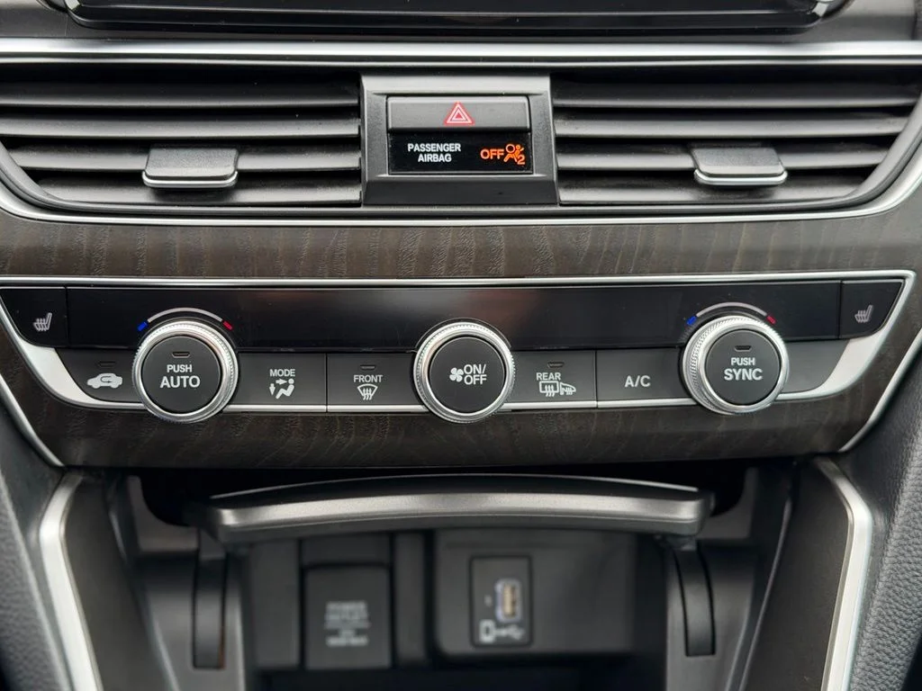 Used 2019  Honda EX-L image 11