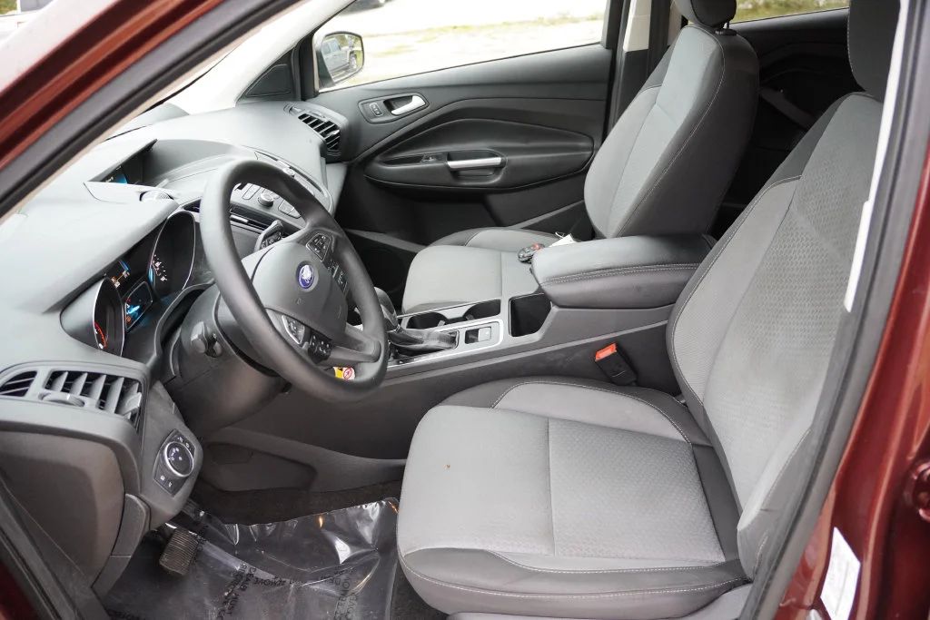 Used 2018 Red Ford SE image 15