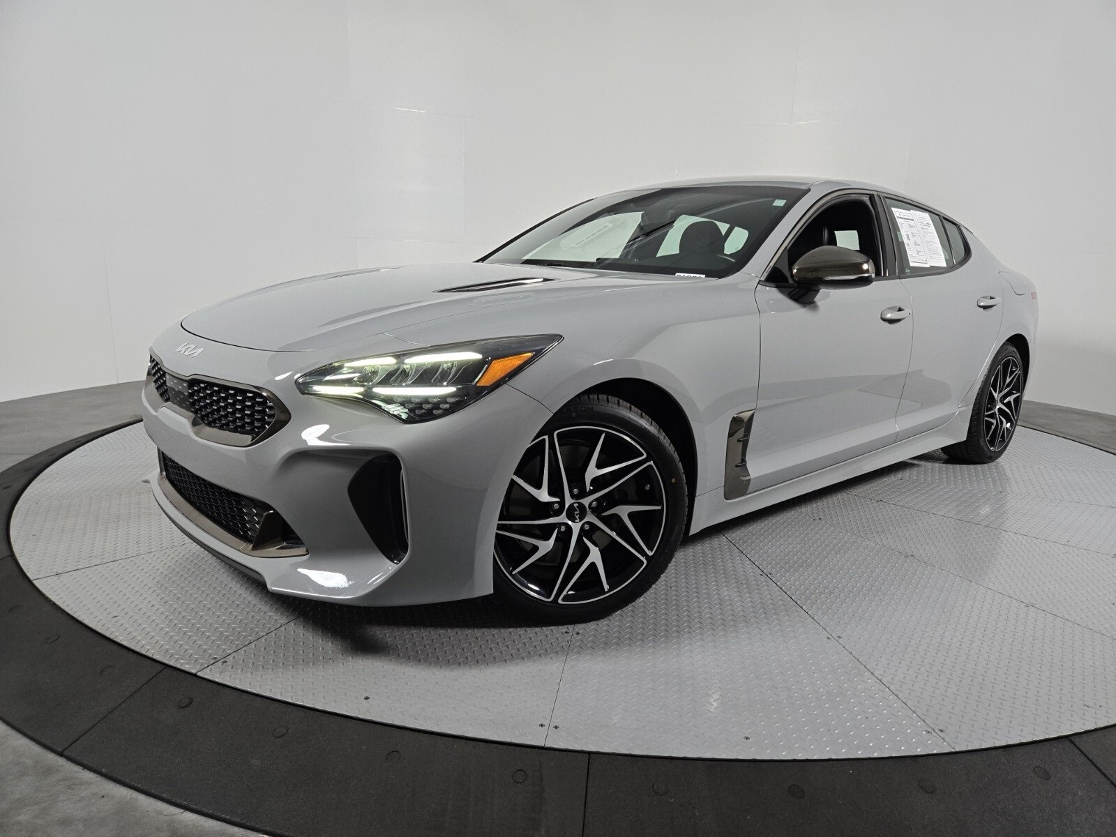 2022 Kia Stinger GT-Line