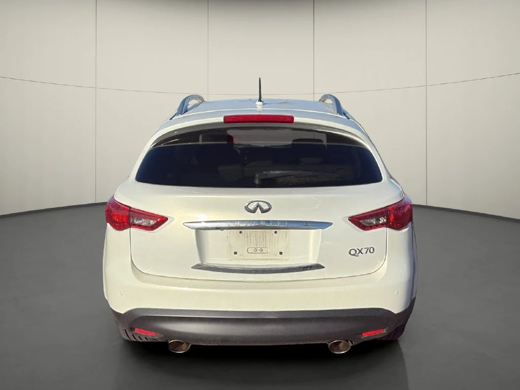 Used 2014 White INFINITI Base image 6