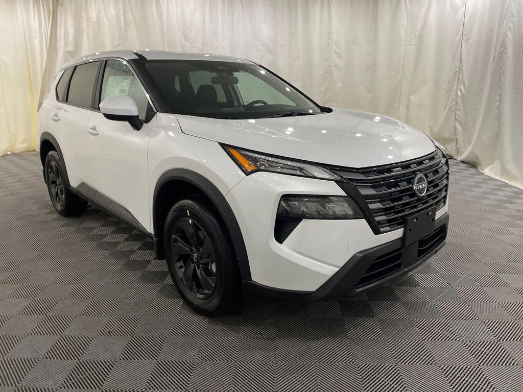 New 2026 Everest White Pearl TriCoat Nissan SV image 3
