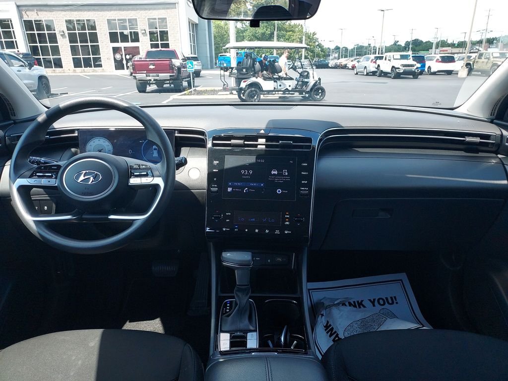 Used 2024 Silver Hyundai SEL image 17
