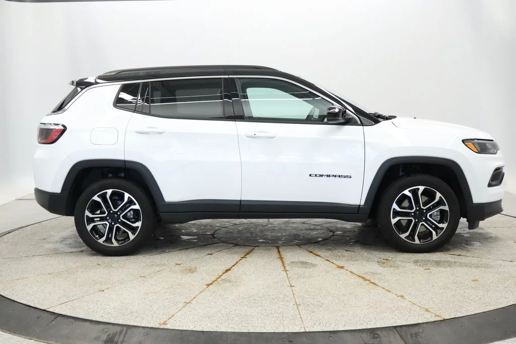 Used 2024 White Jeep Limited image 8