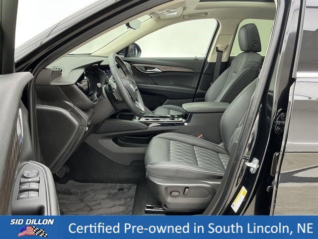Used 2023 Ebony Twilight Metallic Buick Avenir image 17