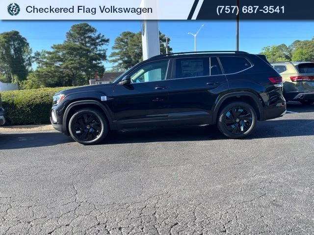 New 2026 Black Volkswagen 2.0T SE w/Technology image 8