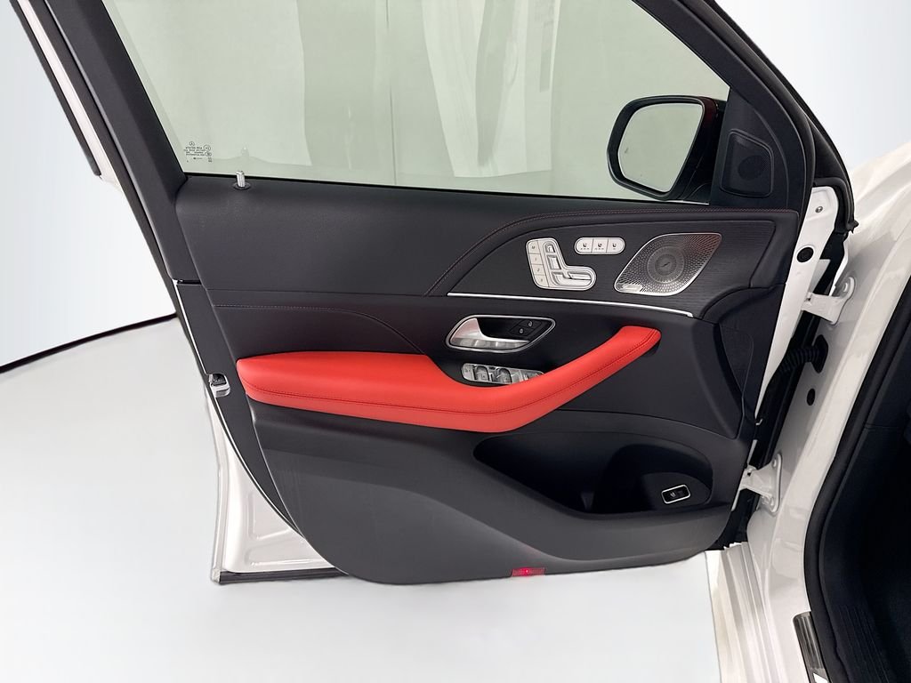 New 2026 Polar White Mercedes-Benz GLE 53 AMG® image 25