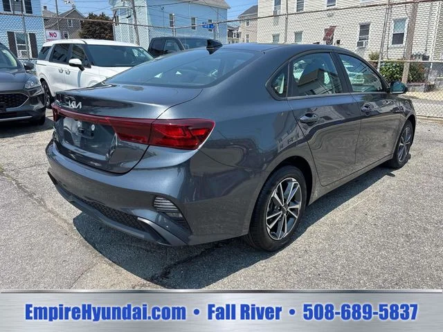 Used 2024 Gray Kia LXS image 5