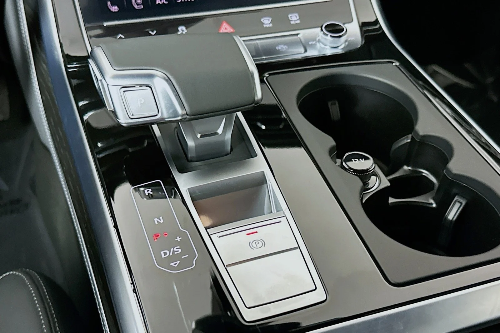 2026 Audi Q8 Prestige - Photo 7