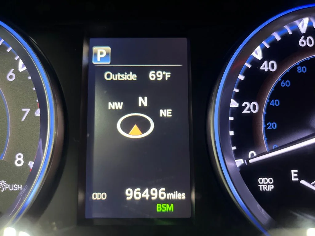Used 2018 Ooh La La Rouge Mica Toyota XLE image 19