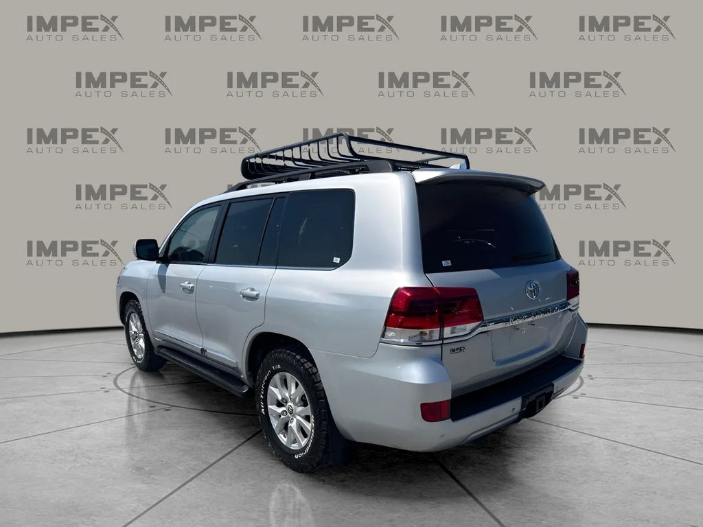 Used 2016 Silver Toyota Base image 2