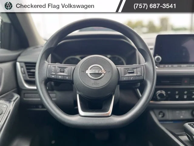 Used 2024 Everest White Pearl Nissan S image 34