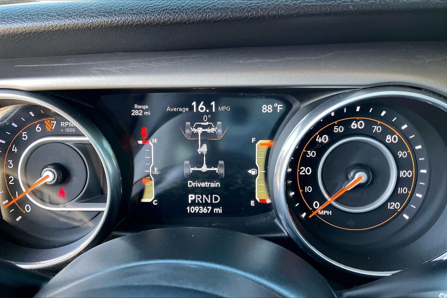 Used 2018 Black Clearcoat Jeep Sport S image 21