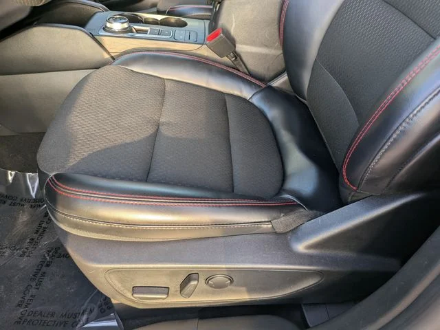 Used 2025 Gray Ford ST-Line image 17