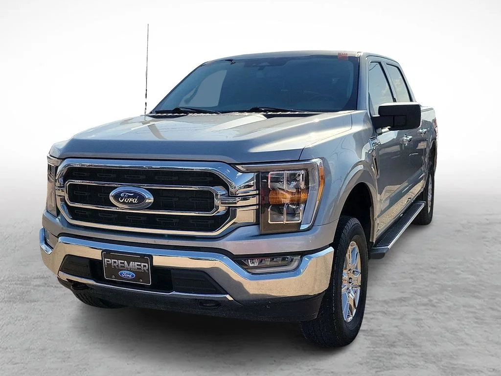 Used 2023 Silver Ford XLT image 4
