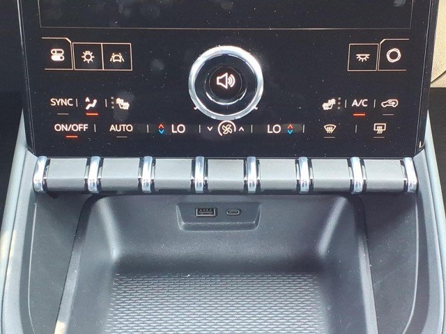 2026 GMC Terrain AT4 - Photo 16