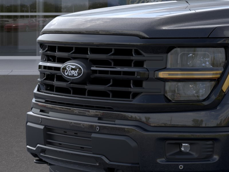 New 2026 Agate Black Metallic Ford XLT image 17