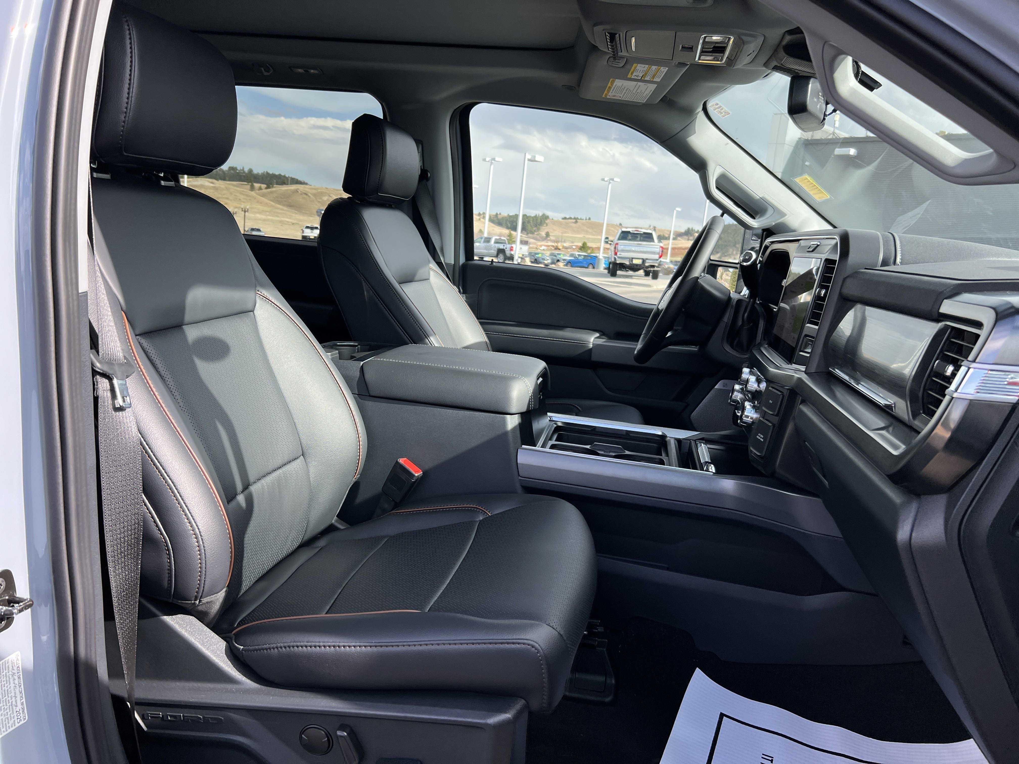 2025 Ford F-350 Super Duty Lariat - Photo 27