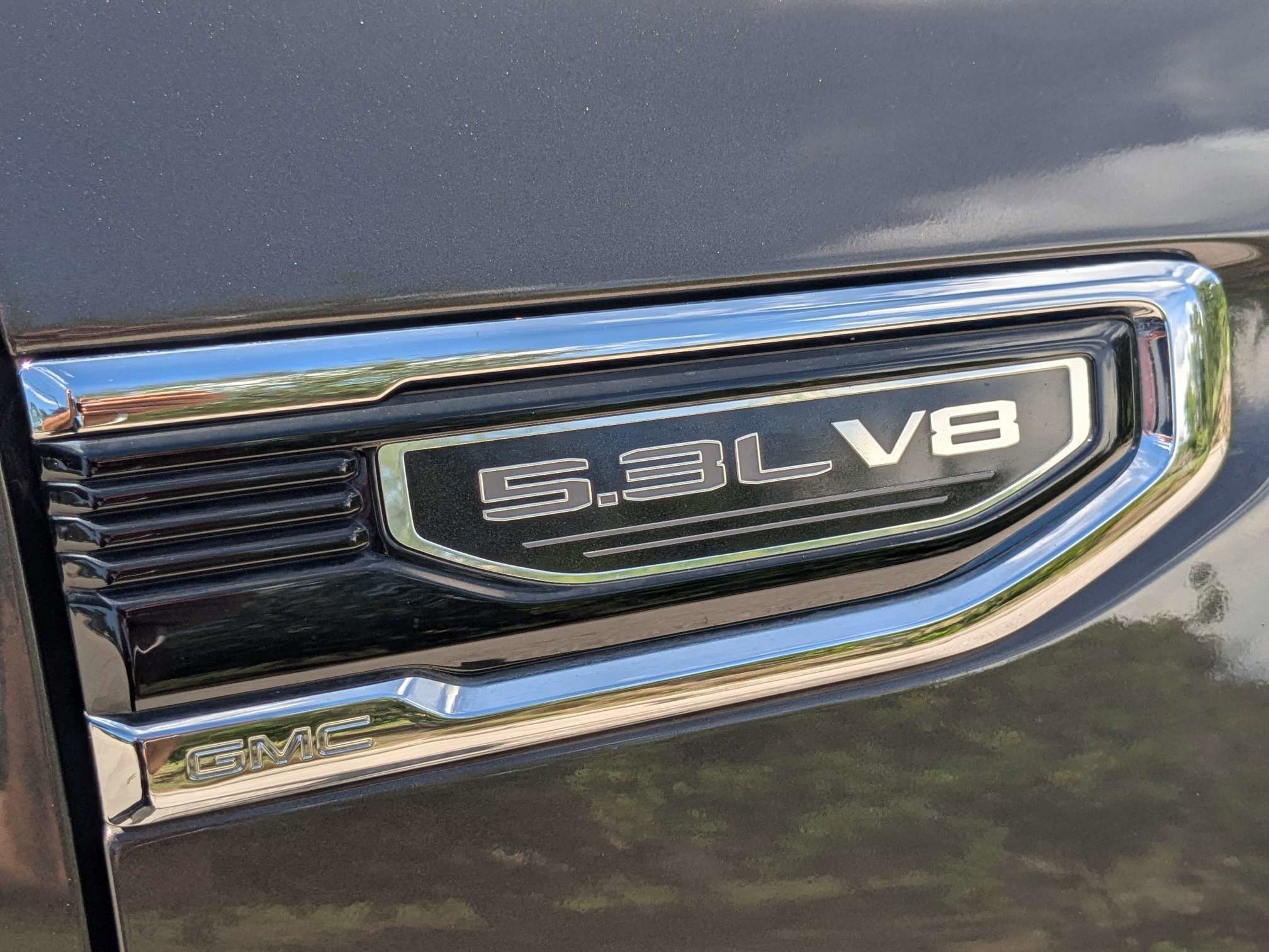 Used 2019 Smokey Quartz Metallic GMC SLT image 13