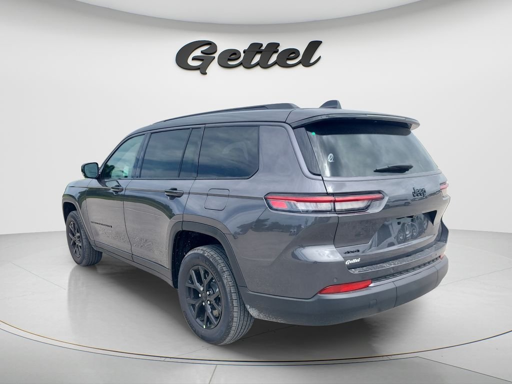 New 2026 Baltic Gray Metallic Clear-Coat Exterior Paint Jeep Laredo image 7