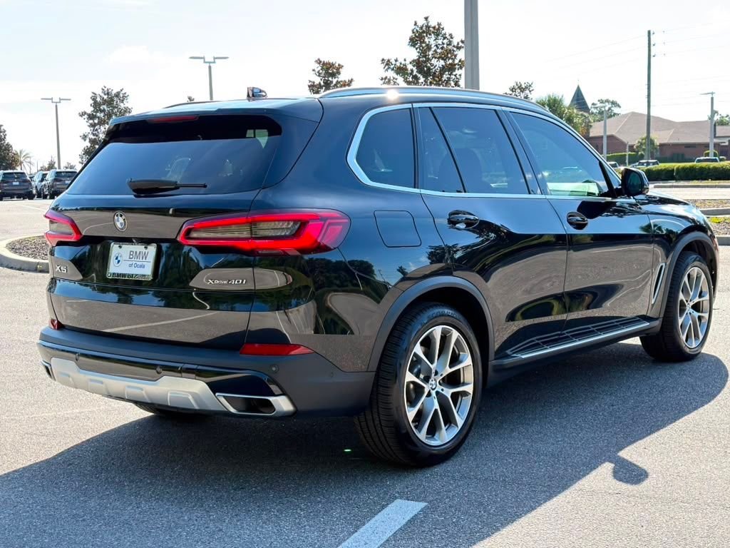 Used 2020 Black BMW xDrive40i image 5