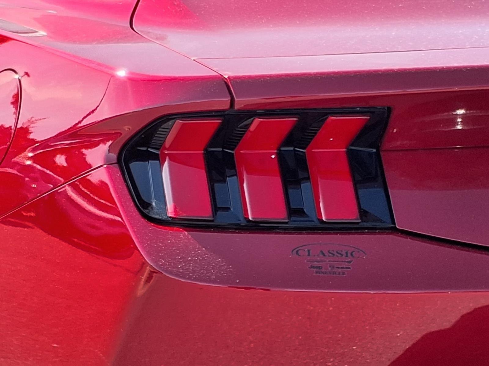 Used 2024 Rapid Red Metallic Tinted Clearcoat Ford GT Premium image 16