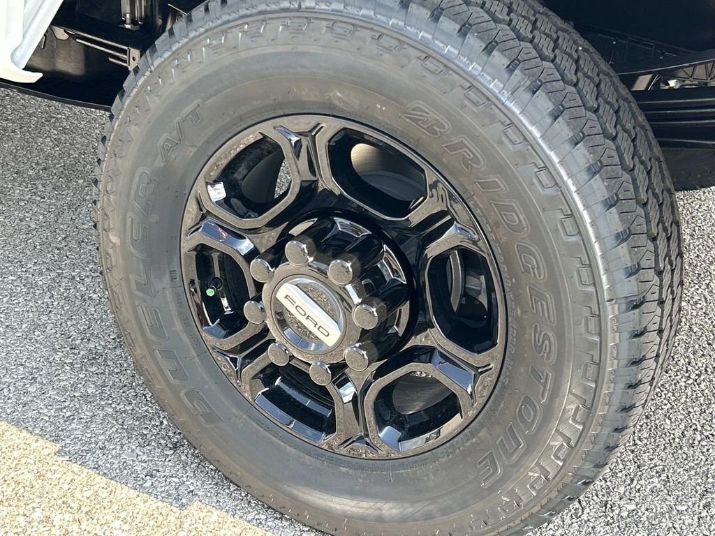 New 2026 Oxford White Ford F-250® XL image 13