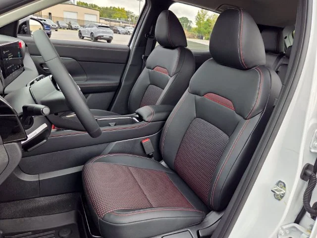 New 2027 Aspen White TriCoat Nissan SR image 9