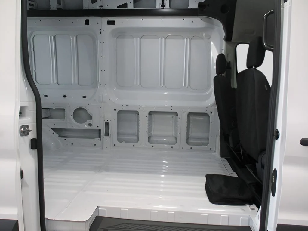 New 2023 OXFORD WHITE Ford Base image 11