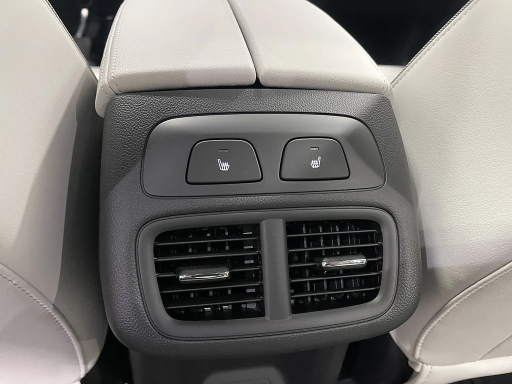 New 2026 Quartz Blue Metallic Buick Avenir image 19