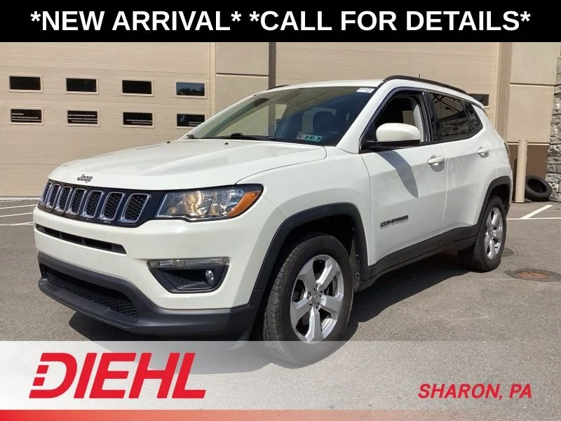 Used 2019 White Jeep Latitude image 3