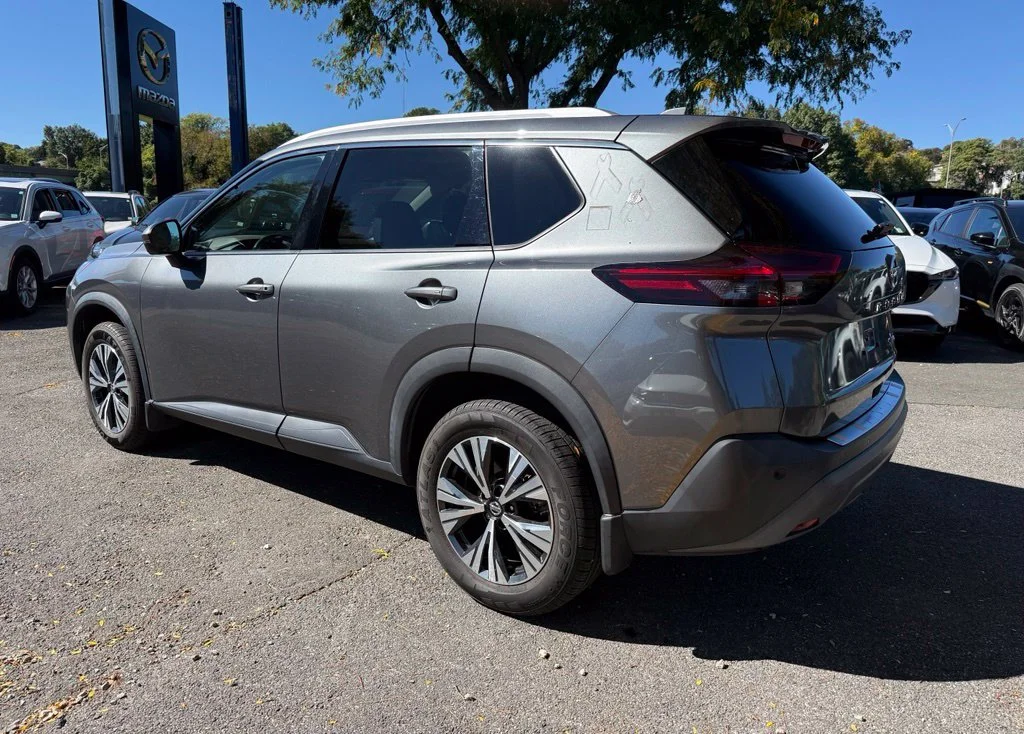 Used 2021 Gun Metallic Nissan SV image 8