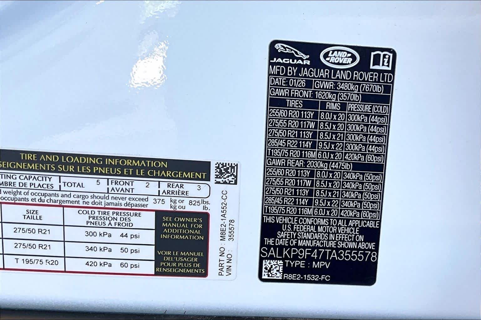 New 2026 Fuji White Land Rover SE image 22