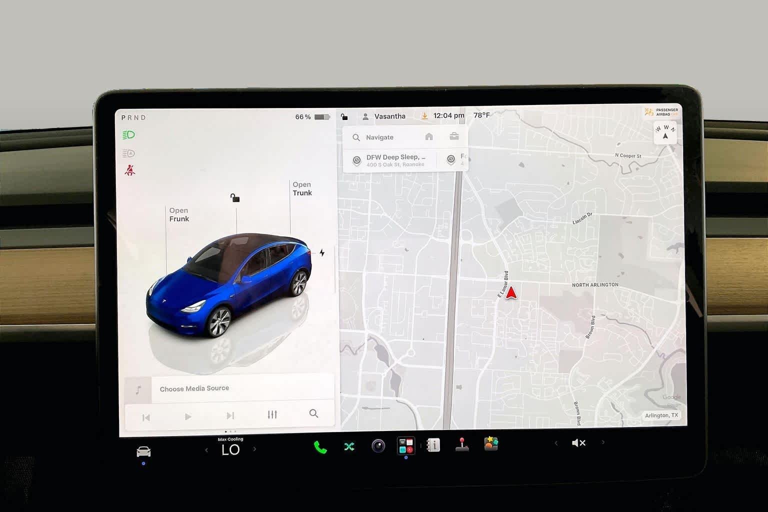 Used 2023 Deep Blue Metallic Tesla  image 6