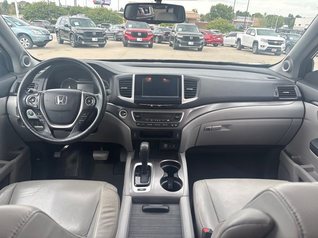 Used 2016 Gray Honda EX-L image 36
