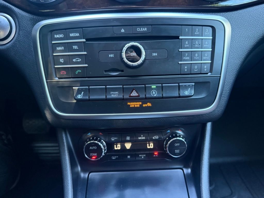 Used 2017  Mercedes-Benz GLA 250 image 21