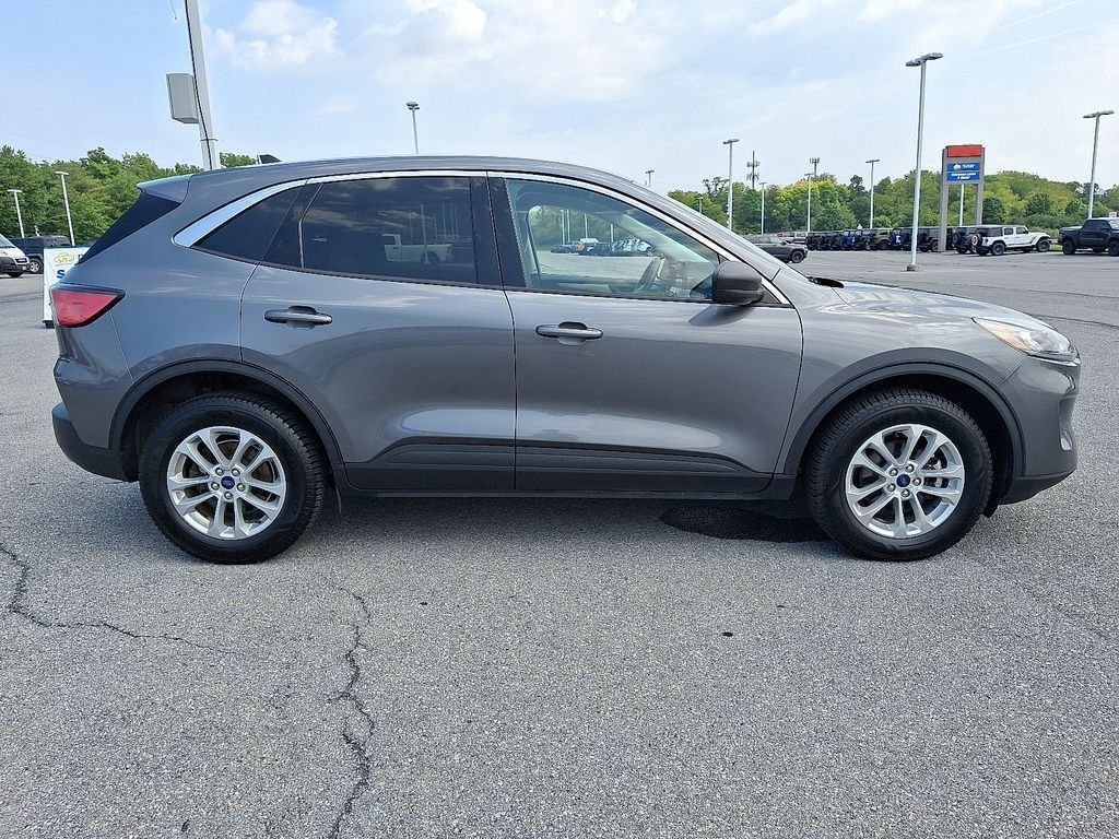 Used 2022 Gray Ford SE image 8