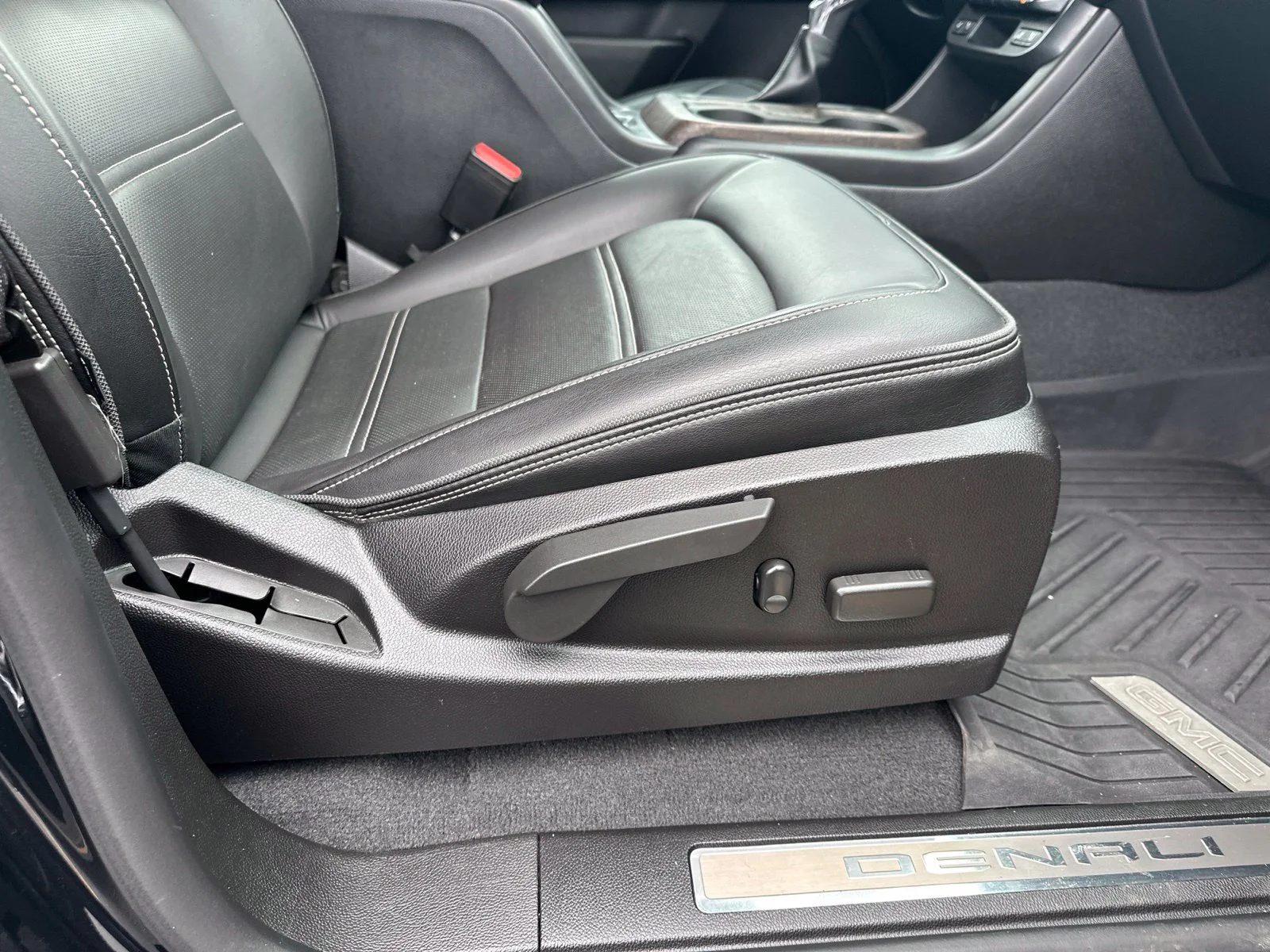 2022 GMC Canyon Denali - Photo 38