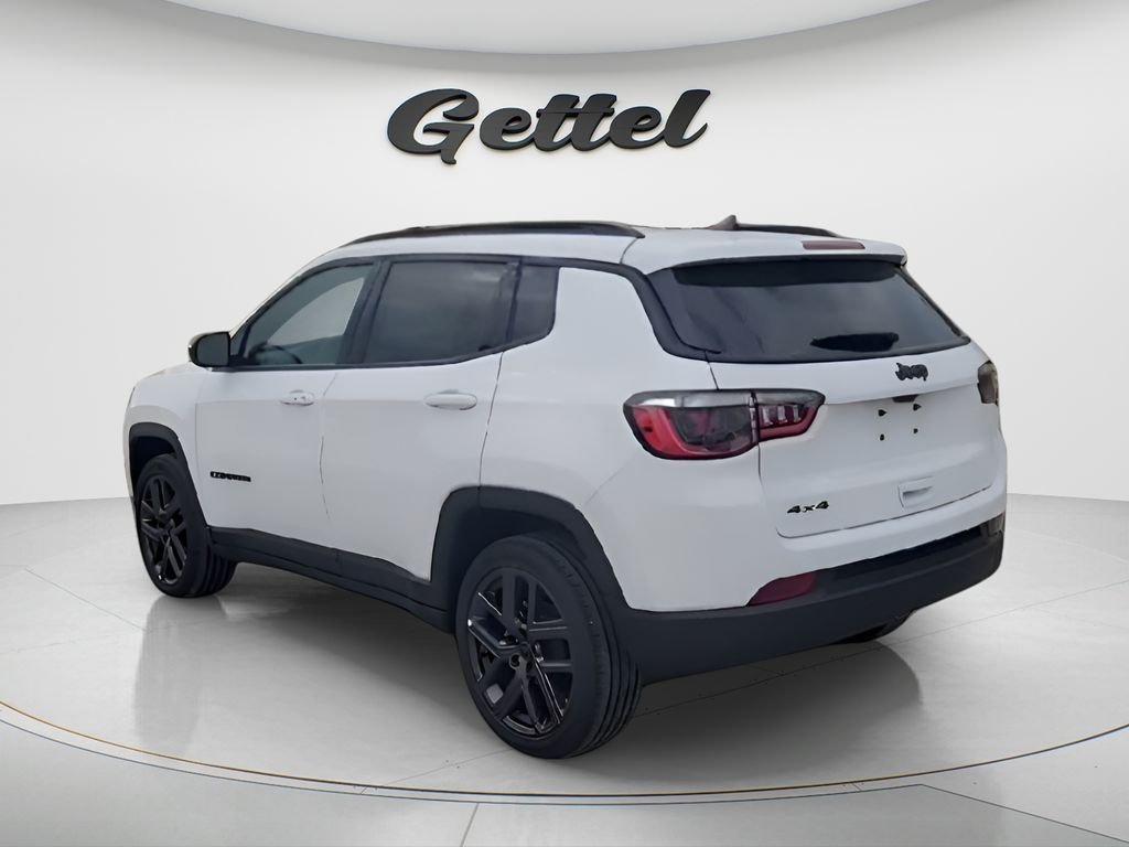 New 2026 Bright White Clear-Coat Exterior Paint Jeep Latitude image 6