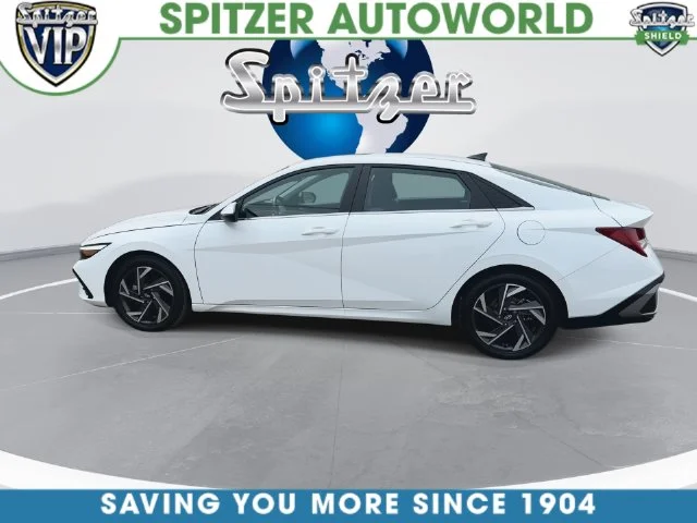 Used 2025 White Hyundai Limited image 11