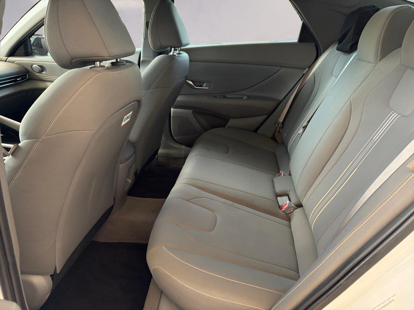 Used 2025 Serenity White Hyundai SEL Sport image 13