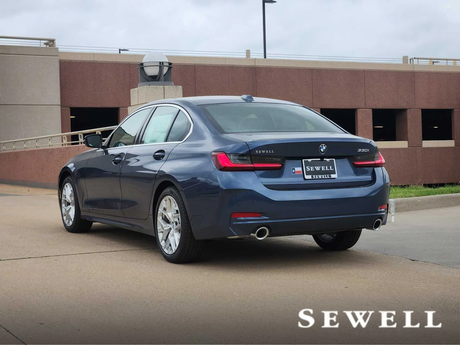 New 2026 Arctic Race Blue metallic BMW 330i NA image 3