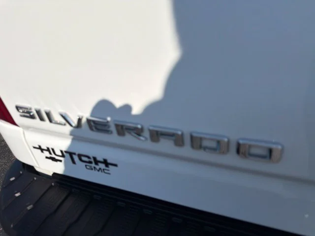 Used 2026 Summit White Chevrolet LT image 22