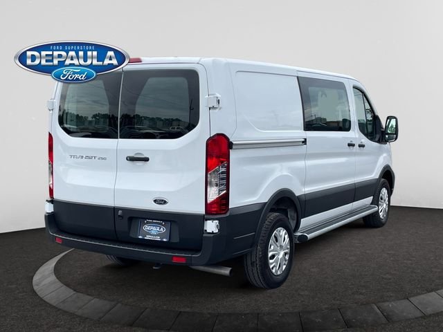Used 2025 Oxford White Ford Base image 7